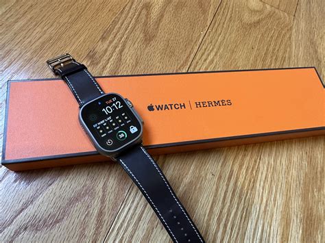 apple watch ultra hermes band.